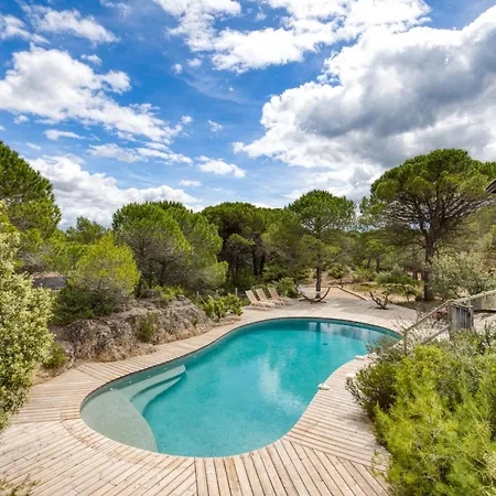 Dans Site Exceptionnel Villa *