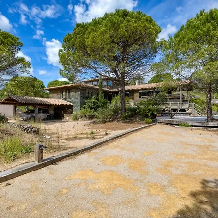 Dans Site Exceptionnel Villa *